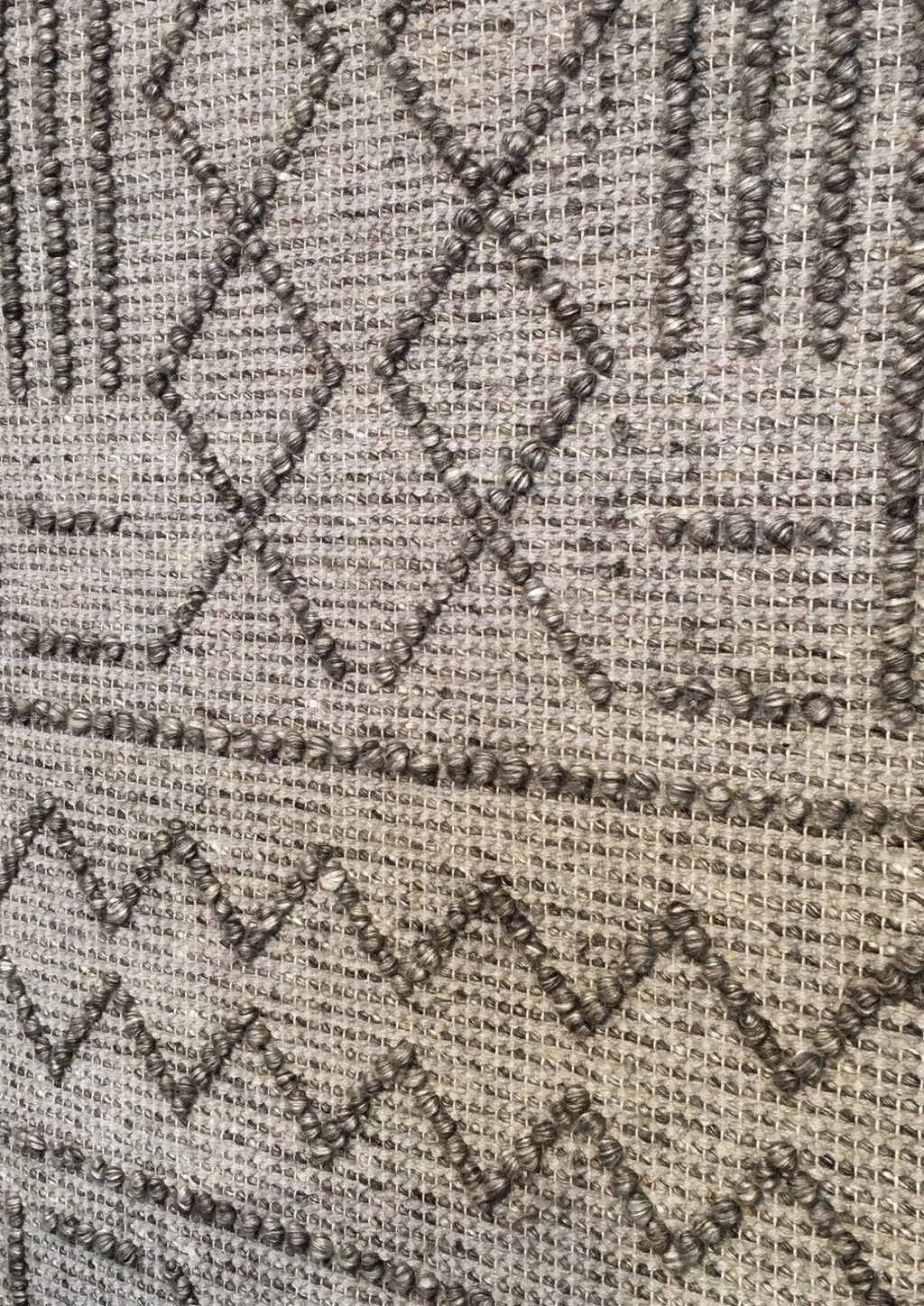 Natural Wool Handwoven Rug : Simi Loop