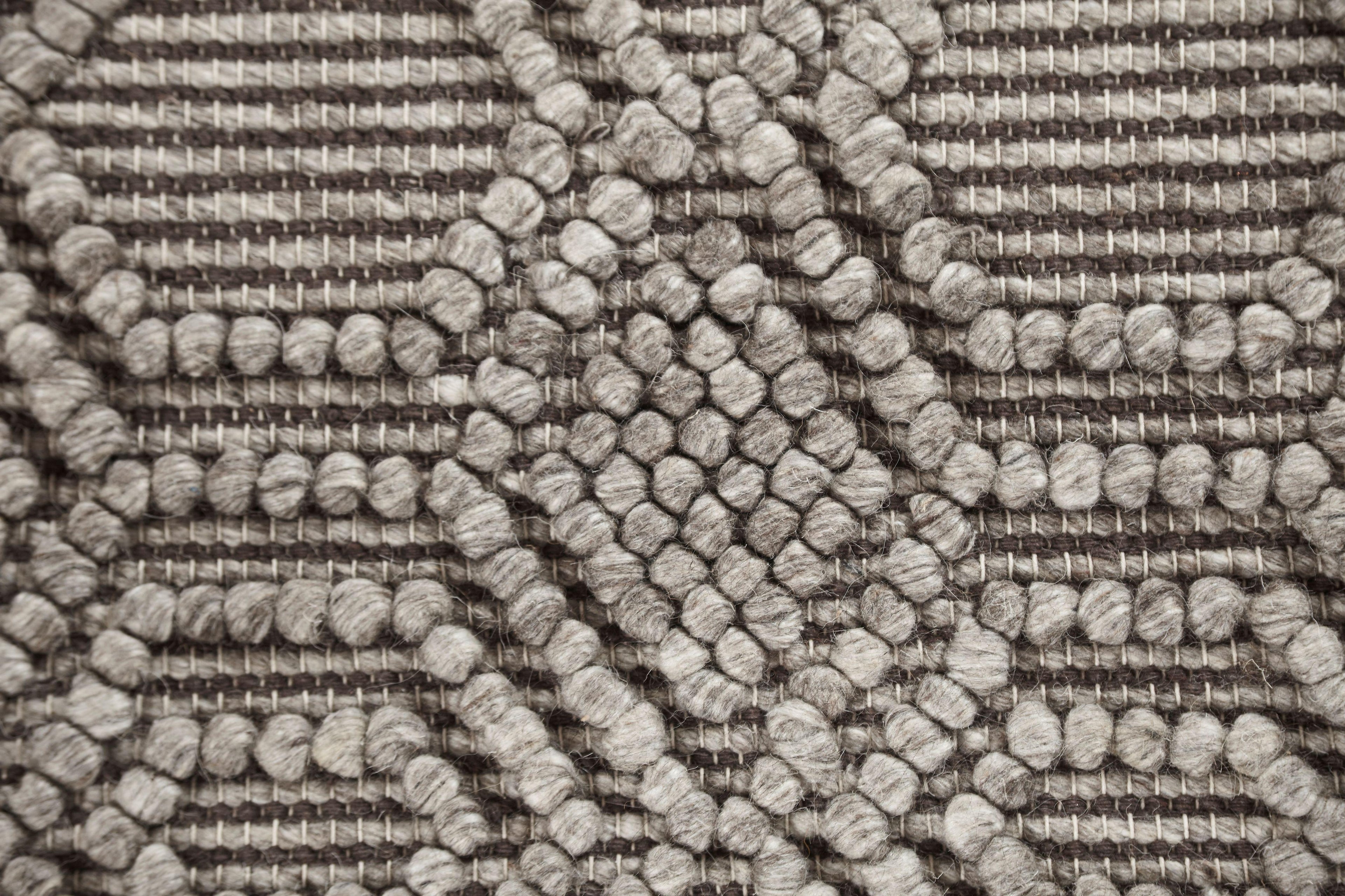 Natural Wool Handwoven Rug: Rio