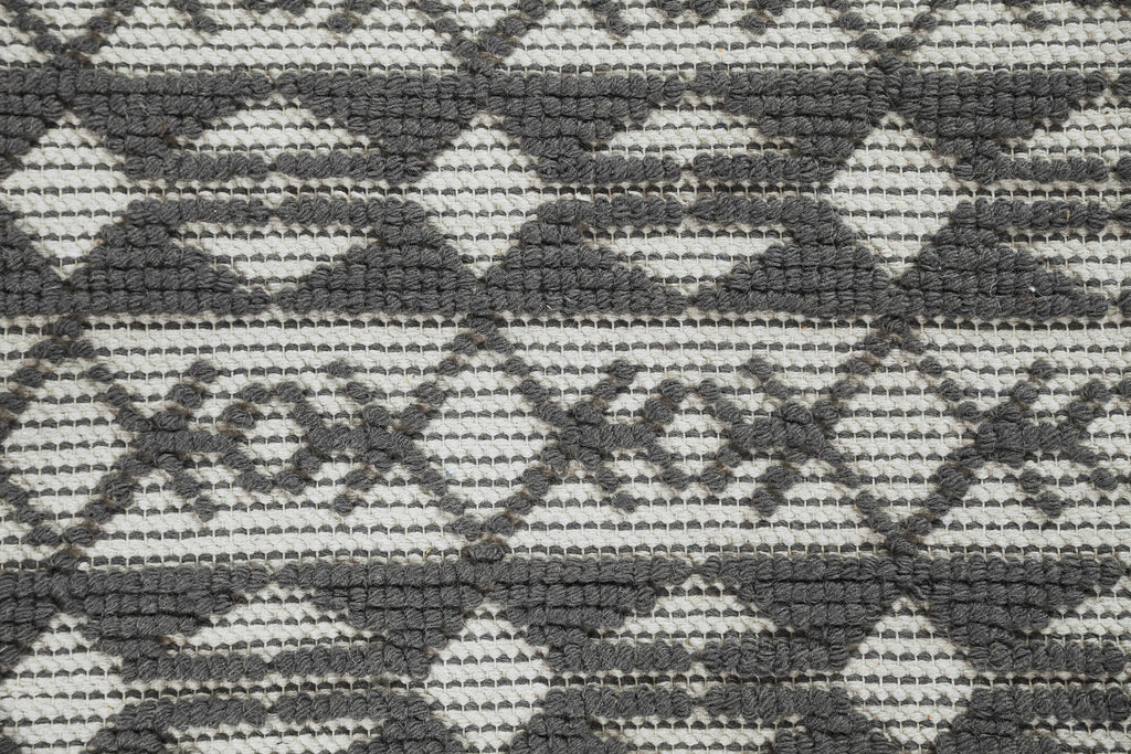 Woolen Handwoven Rug: Hugo